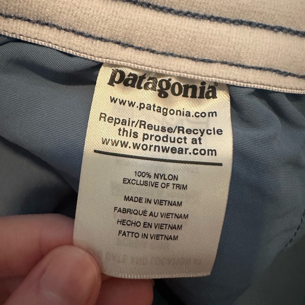 Patagonia Women's Barely Baggies 2.5 Shorts Size XS - Picture 7 of 10